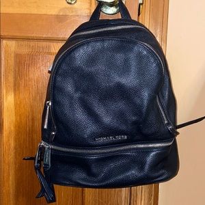 Black leather Michael Kors backpack - medium size